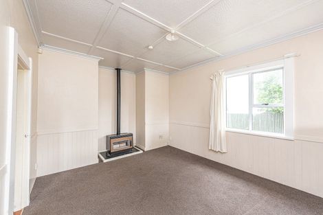 Photo of property in 184 Cornfoot Street, Castlecliff, Whanganui, 4501