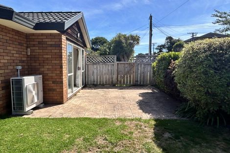 Photo of property in 22 Kowhai Grove, Raumati Beach, Paraparaumu, 5032