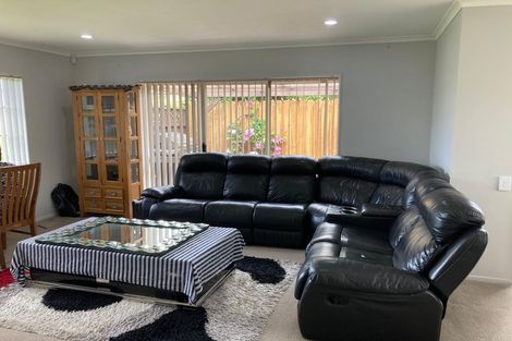 Photo of property in 8 Montilla Place, Manurewa, Auckland, 2102