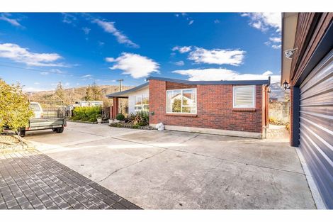 Photo of property in 30 Fache Street, Clyde, 9330