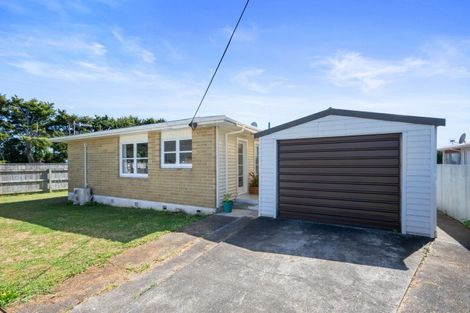 Photo of property in 36 Cambridge Street, Levin, 5510