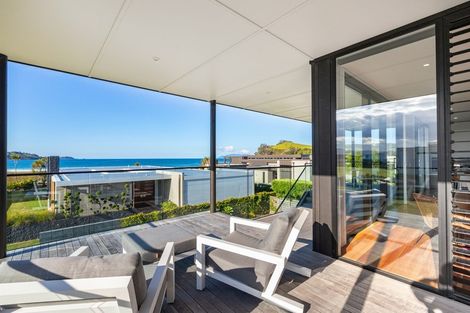 Photo of property in 27 Taumata Road, Omaha, 0986