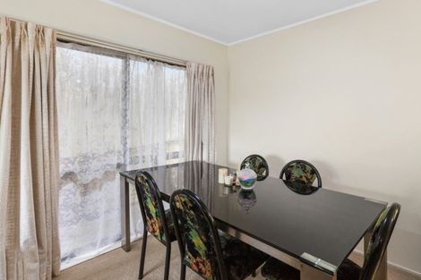 Photo of property in 19 Earnslaw Crescent, Bryndwr, Christchurch, 8053