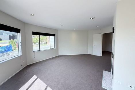 Photo of property in 9 Amber Glen, Albany, Auckland, 0632