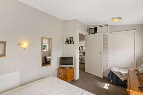 Photo of property in 23 Holton Road, Amberley, 7481