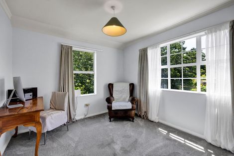 Photo of property in 11 Elder Grove, Whalers Gate, New Plymouth, 4310