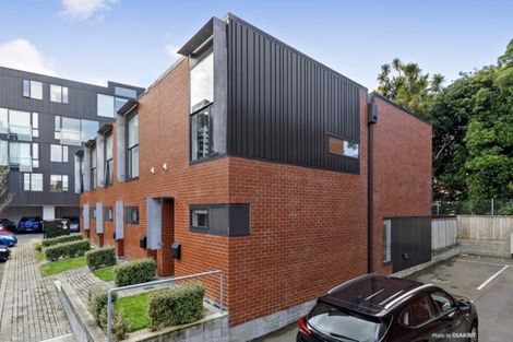 Photo of property in Nouvo Apartments, 5/21 Rugby Street, Mount Cook, Wellington, 6021