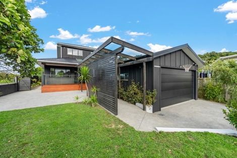 Photo of property in 47 Normandale Road, Normandale, Lower Hutt, 5010