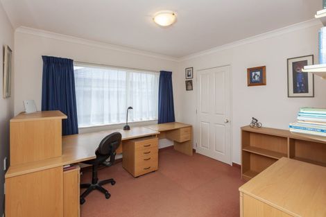 Photo of property in 90 Realm Drive, Paraparaumu, 5032