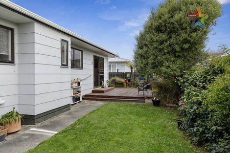 Photo of property in 2/24 Gadsby Street, Avalon, Lower Hutt, 5011