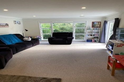 Photo of property in 27 Olivia Crescent, Tawa, Wellington, 5028