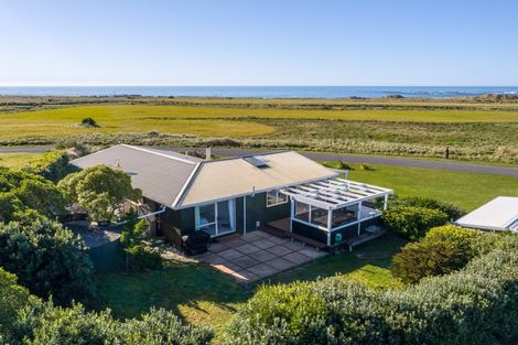 Photo of property in 6 Beach Road, Flat Point, Masterton, 5883