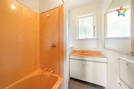 Photo of property in 51 Lowry Crescent, Stokes Valley, Lower Hutt, 5019