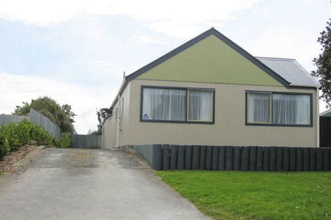 Photo of property in 21a Karewa Street, Castlecliff, Whanganui, 4501