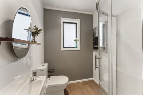 Photo of property in 56 Awamutu Grove, Waiwhetu, Lower Hutt, 5010