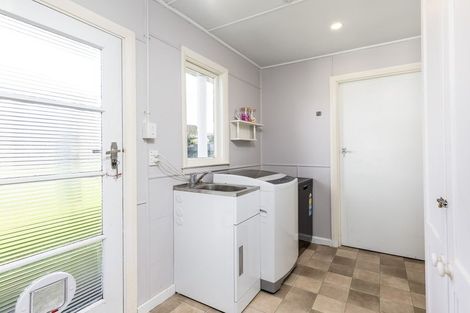 Photo of property in 37 Parsonage Road, Waimate, 7924