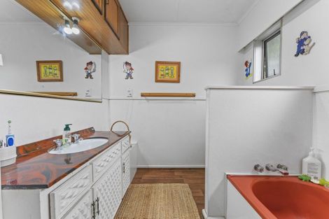 Photo of property in 1 Totara Place, Pahiatua, 4910