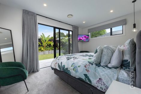 Photo of property in 1 Len Ireland Drive, Kumeu, 0810