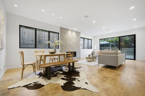 Photo of property in 5 Luff Place, Long Bay, Auckland, 0630