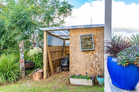 Photo of property in 105 Gorge Road, Maungaturoto, 0520