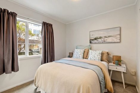Photo of property in 17/3 Kelvin Grove, Te Aro, Wellington, 6011