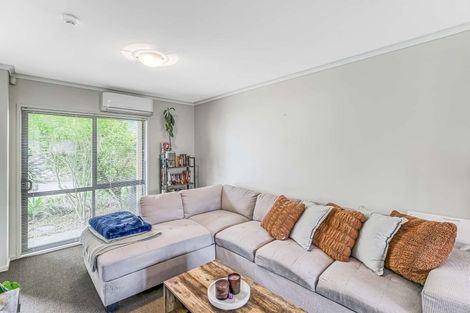 Photo of property in 24/94 Glengarry Road, Glen Eden, Auckland, 0602