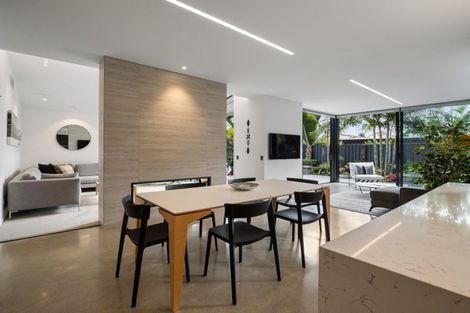 Photo of property in 35a Pitau Road, Mount Maunganui, 3116