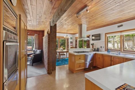 Photo of property in 5 Dalton Grove, Stokes Valley, Lower Hutt, 5019