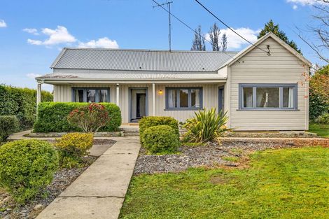 Photo of property in 24 Bennett Street, Waipawa, 4210