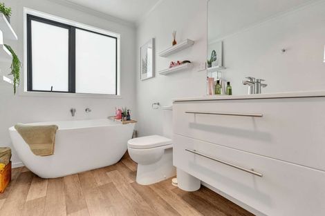 Photo of property in 2/62 Cabourne Drive, Glenview, Hamilton, 3206