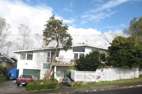 Photo of property in 23 Colmar Road, Mellons Bay, Auckland, 2014