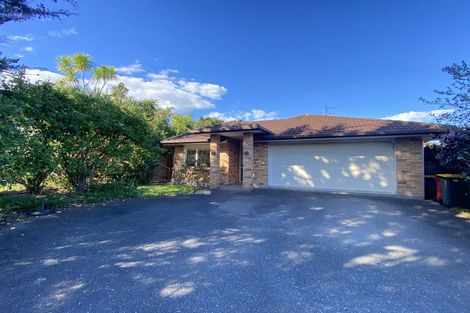 Photo of property in 6e Clearwater Cove, West Harbour, Auckland, 0618