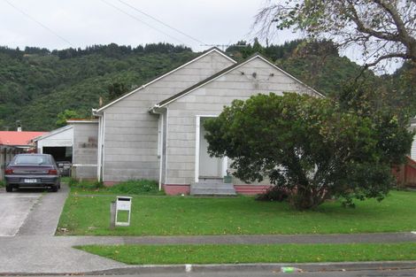 Photo of property in 21 Milne Crescent, Taita, Lower Hutt, 5011
