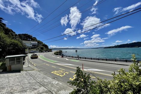 Photo of property in 3/136 Evans Bay Parade, Roseneath, Wellington, 6021