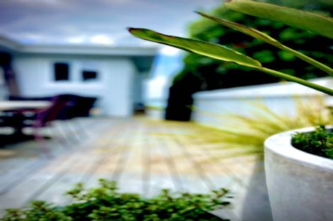 Photo of property in 21 Tindalls Bay Road, Tindalls Beach, Whangaparaoa, 0930