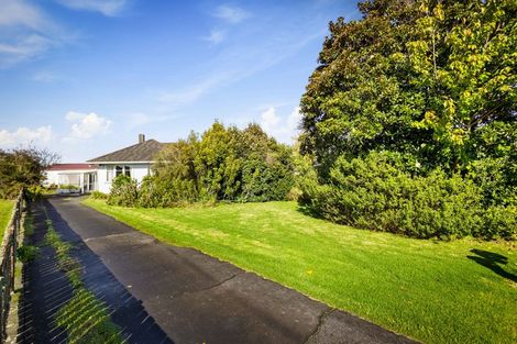 Photo of property in 11 Shamrock Lane, Te Atatu Peninsula, Auckland, 0610