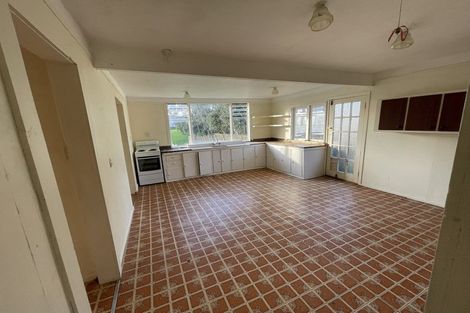 Photo of property in 13 Cresta Avenue, Beach Haven, Auckland, 0626