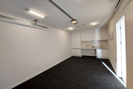 Photo of property in 33 Porowha Road, Westgate, Auckland, 0814