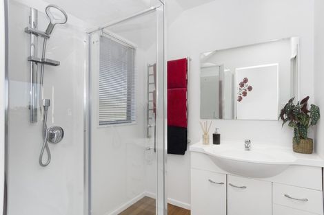 Photo of property in 9 Astor Place, Welcome Bay, Tauranga, 3112