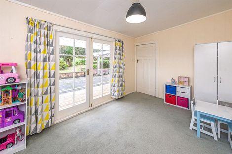 Photo of property in 99 Mount View Road, Bastia Hill, Whanganui, 4500