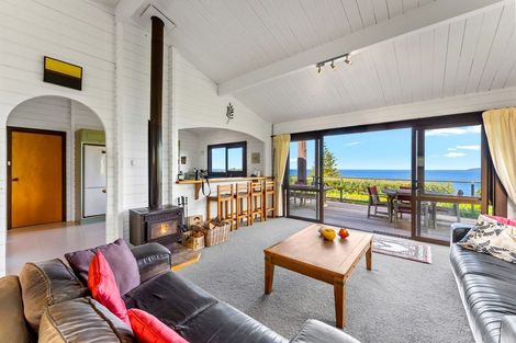 Photo of property in 14 Penguin Street, Leigh, Warkworth, 0985