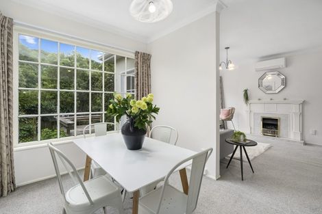 Photo of property in 330 Karori Road, Karori, Wellington, 6012