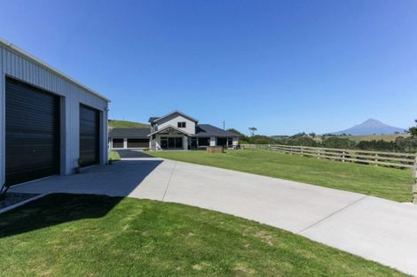 Photo of property in 652 Kelly Road, Lepperton, New Plymouth, 4373