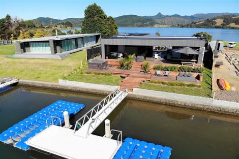 Photo of property in 142 Waterways Parade, Pauanui, Hikuai, 3579