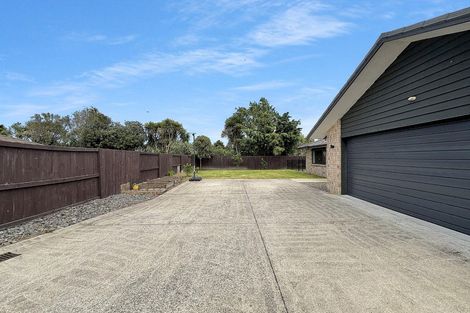 Photo of property in 35 Whitney Place, Rototuna North, Hamilton, 3210