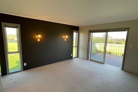 Photo of property in 19 Ripiro Drive, Baylys Beach, Dargaville, 0377