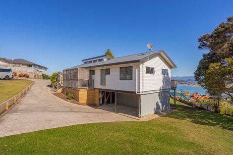 Photo of property in 9 Christa Court, Whitianga, 3510
