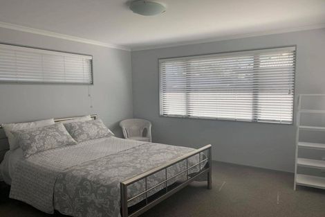 Photo of property in 12 Ruske Place, Grandview Heights, Hamilton, 3200