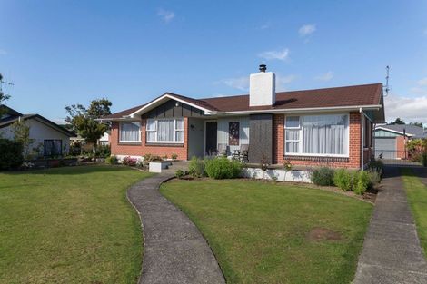 Photo of property in 25 Victoria Avenue, Dannevirke, 4930