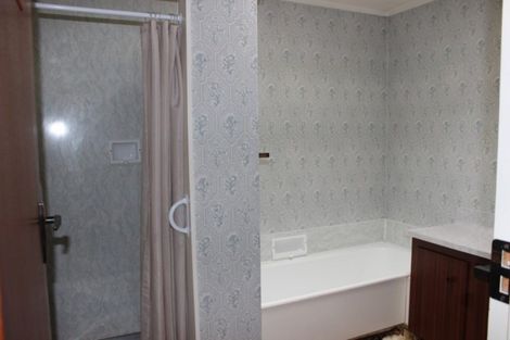 Photo of property in 18 Victoria Avenue, Dannevirke, 4930